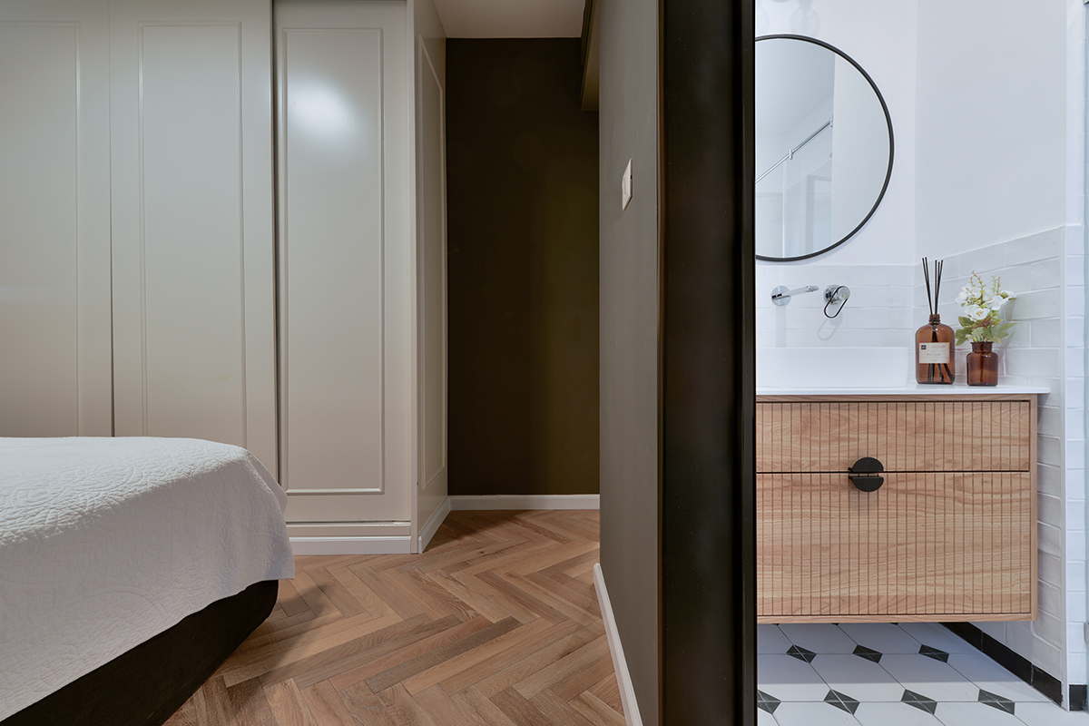 חדר רחצה רומנטי וארון חדר שינה